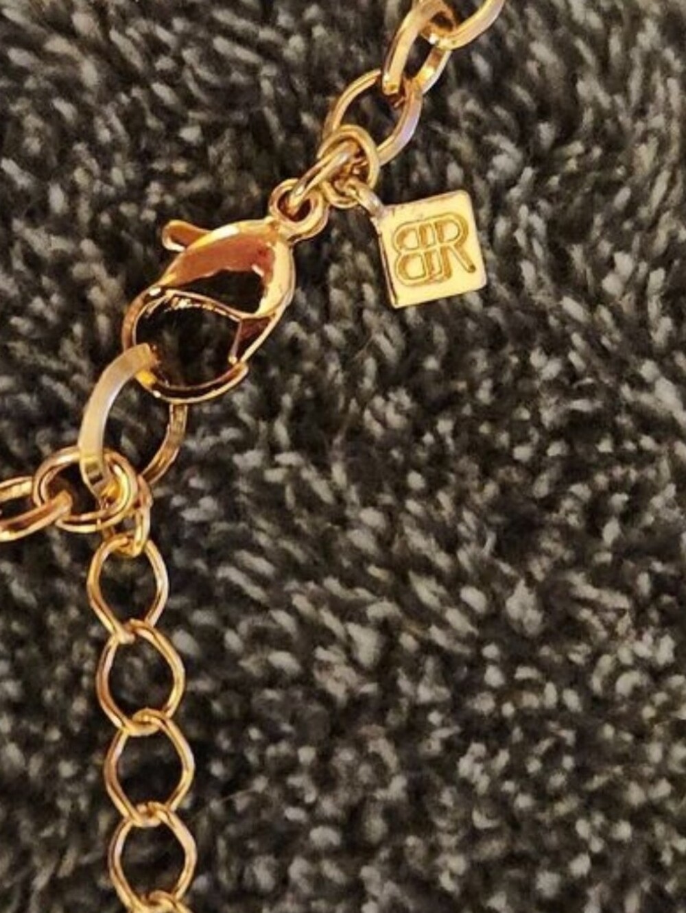 Banana Republic Gold Chain Necklace - Picture 9 of 9